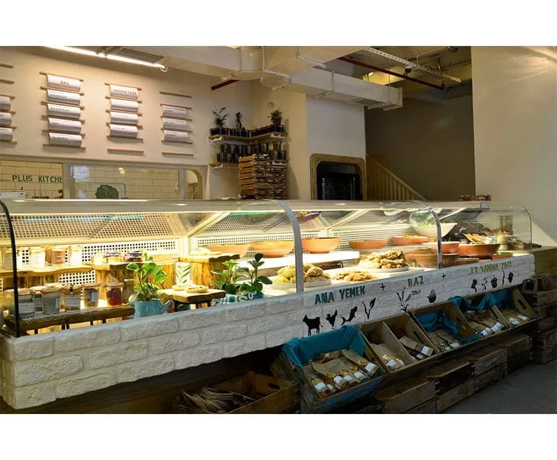 Curved Glass Refrigerated Display Case HLP50